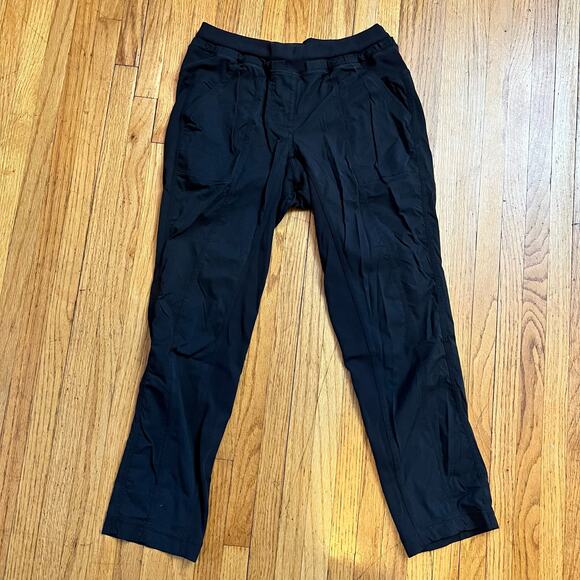 Lululemon Pants Womens 4 Black Pull On Studio Crop Capri Baggy - Picture 1 of 9